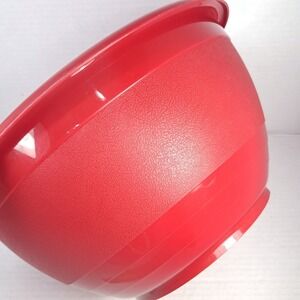 Vintage Arrow red bowl plastic mixing popcorn snack serving textured stripe USA